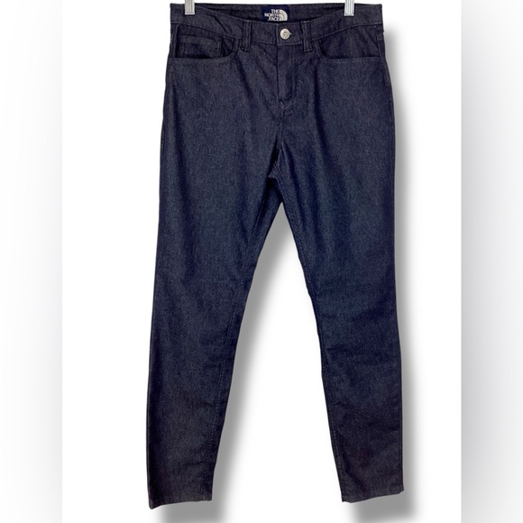 The North Face Denim - The North Face Dark Wash Jeans slim Leg Low rise Outdoor
